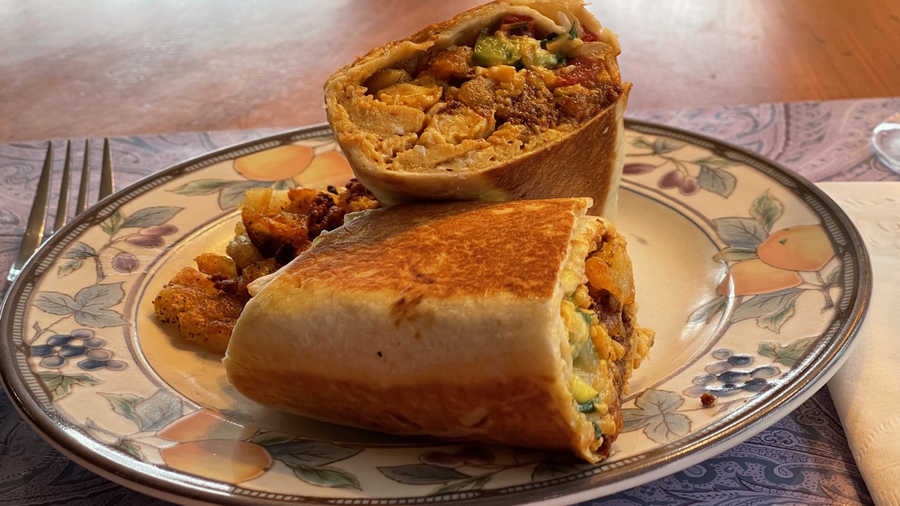 <b>Breakfast Burritos</b><br><i>Not a stock photo - the Real Deal</i><br><i>23 Apr 2022</i>